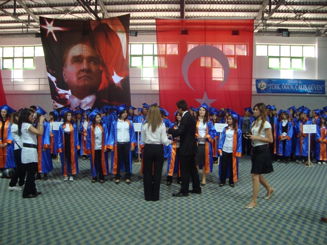 2008-2009 YILI MEZUNİYET TÖRENİ galerisi resim 4