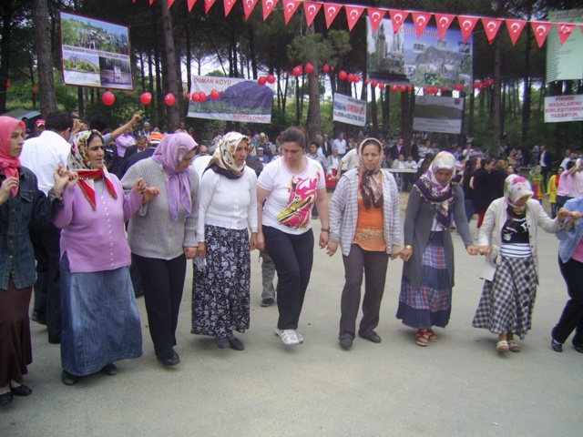 Şebinkarahisarlılar Yardımlaşma Derneğinin düzenlemiş olduğu piknik galerisi resim 5