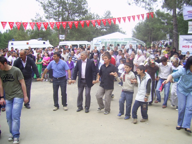 Şebinkarahisarlılar Yardımlaşma Derneğinin düzenlemiş olduğu piknik galerisi resim 6