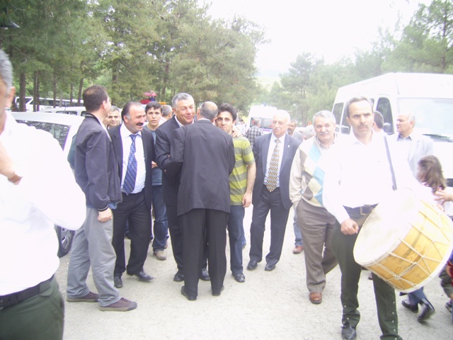 Şebinkarahisarlılar Yardımlaşma Derneğinin düzenlemiş olduğu piknik galerisi resim 7