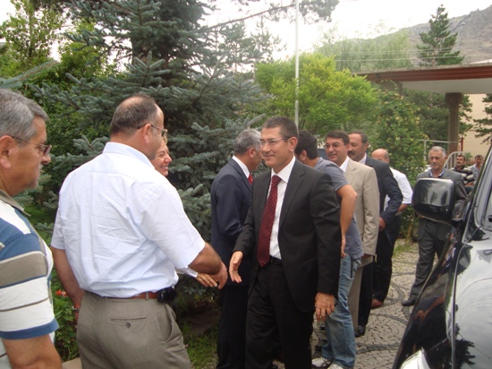 GİRESUN MİLLETVEKİLİ NURETTİN CANİKLİ ŞEBİNKARAHİSAR BELEDİYESİNİ ZİYARE galerisi resim 2
