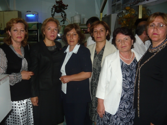 YARDIM SEVENLER DERNEĞİ galerisi resim 1