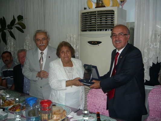 YARDIM SEVENLER DERNEĞİ galerisi resim 3