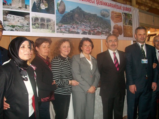 Türkiye Yardım Sevenler Derneği Şebinkarahisar Şubesi 2010 galerisi resim 15