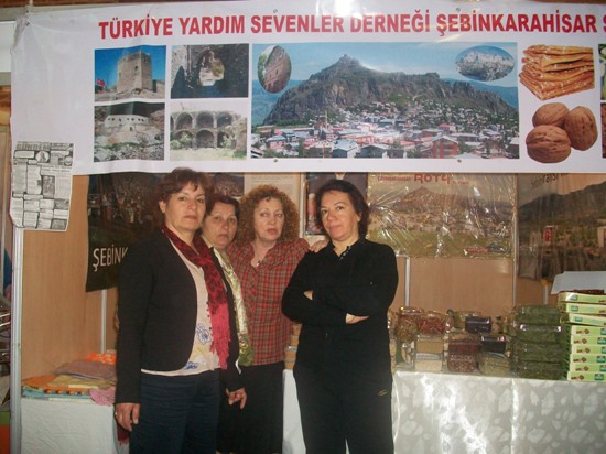 Türkiye Yardım Sevenler Derneği Şebinkarahisar Şubesi 2010 galerisi resim 33