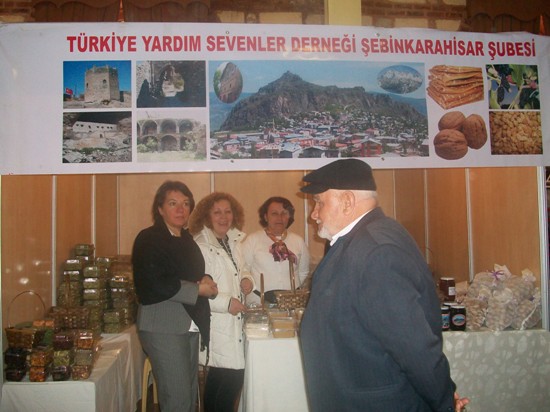 Türkiye Yardım Sevenler Derneği Şebinkarahisar Şubesi 2010 galerisi resim 7