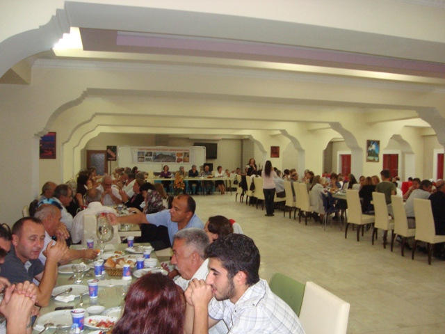 Türkiye Yardım Sevenler Derneği Şebinkarahisar Şubesinden iftar yemeği galerisi resim 31
