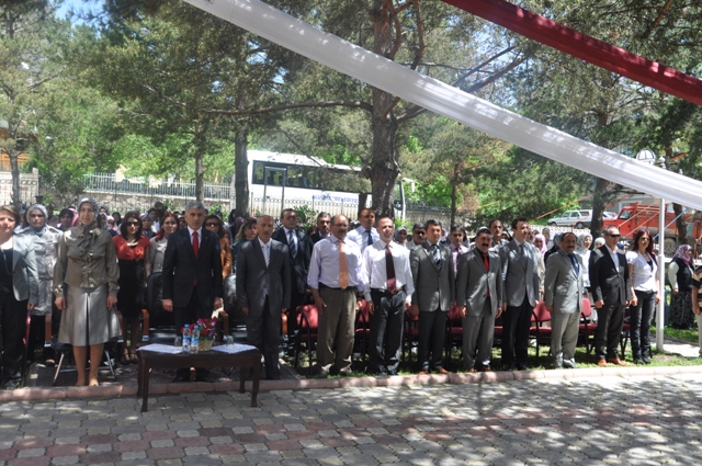 Şebinkarahisar Halk Eğitimi Merkezi Yıl Sonu Sergisini Törenle Açtı galerisi resim 4