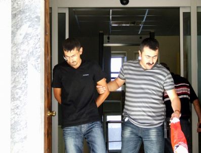 Vatandaşlar Tarafından Suçüstü Yakalanan Yankesici  Tutuklandı