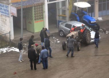 Suşehrin'de Düştüğü Traktörün Altında Kaldı