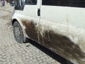 Şebinkarahisar - Alucra Karayollarına Dökülen Zift, Sürücüleri Bezdirdi